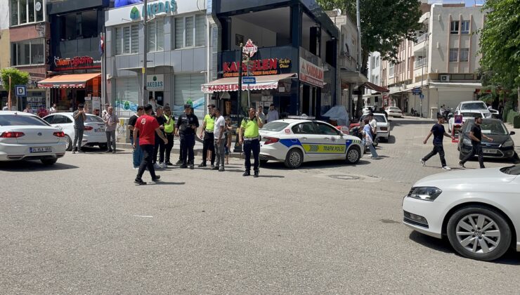 Adıyaman’da Ters Yönden Gelen Otomobil Motosiklete Çarptı: 1 Yaralı