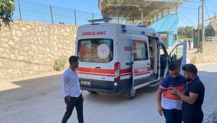 Adıyaman’da Otomobilin Üzerine Stat Çatısı Düştü: 1 Yaralı