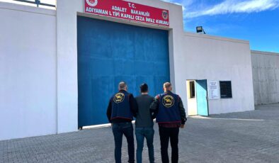 Adıyaman’da Jandarmadan Aranan Şahıslara Operasyon: 3 Kişi Tutuklandı