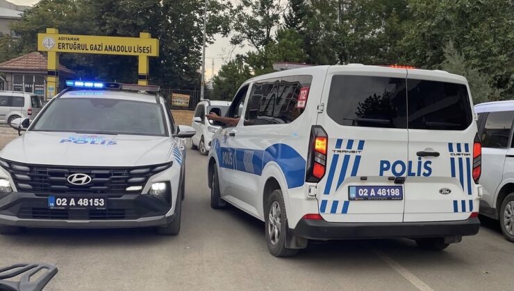 Parkta Alkollü Şahıslar Mahalleliyi Rahatsız Etti