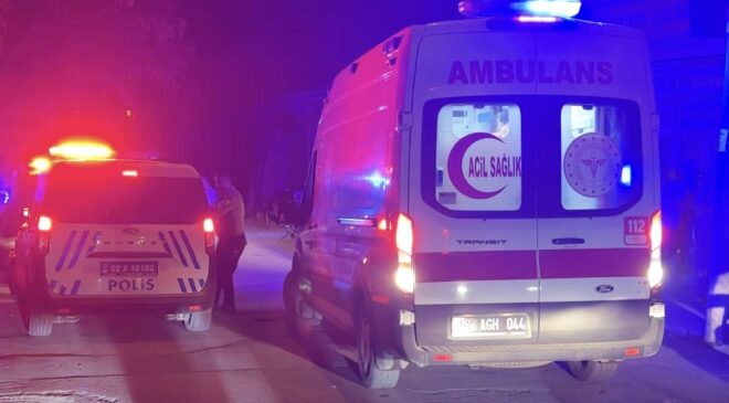 Adıyaman’da Anne-Kız Arasında Bıçaklı Kavga: 2 Yaralı